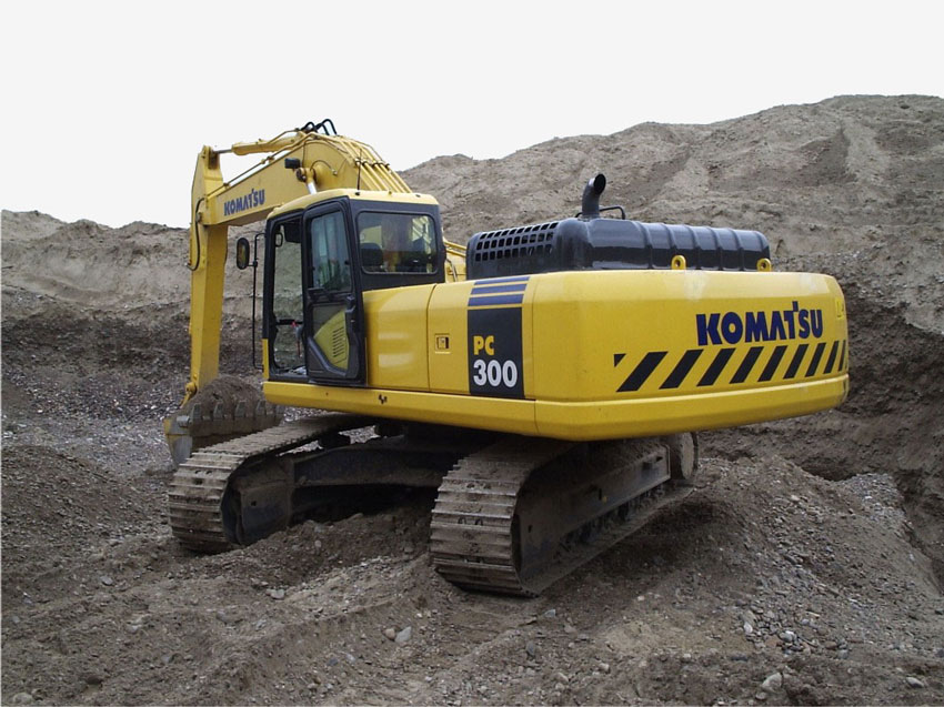 Гусеничный экскаватор Komatsu PC300-7